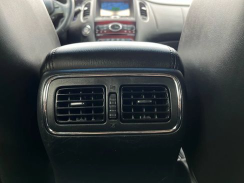 Used 2017 INFINITI QX50 2WD w/ Deluxe Touring Package image 24