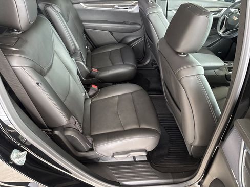 Used 2025 Cadillac XT6 Sport image 34