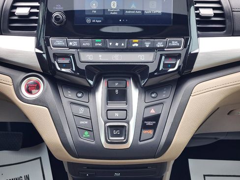 Used 2018 Honda Odyssey Touring image 26