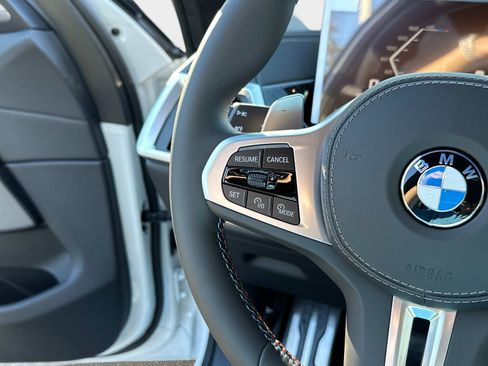 New 2026 BMW X7 M60i image 28