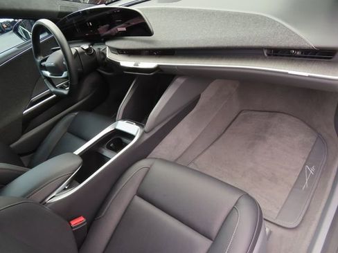 Used 2024 Lucid Air Touring AWD/4WD image 40