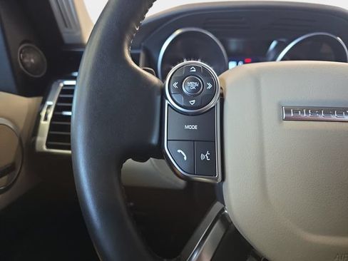 Used 2018 Land Rover Discovery SE AWD/4WD image 21
