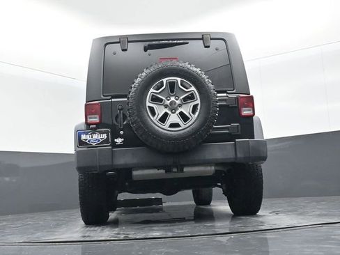 Used 2014 Jeep Wrangler Unlimited Rubicon w/ Connectivity Group image 22