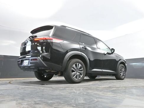 Used 2025 Nissan Pathfinder SV AWD/4WD image 43