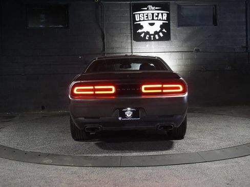 Used 2018 Dodge Challenger R/T w/ Blacktop Package RWD image 9