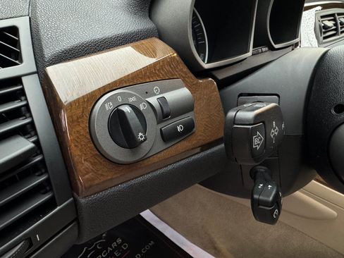 Used 2003 BMW Z4 2.5i image 24