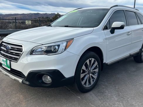 Used 2017 Subaru Outback 2.5i Touring image 18