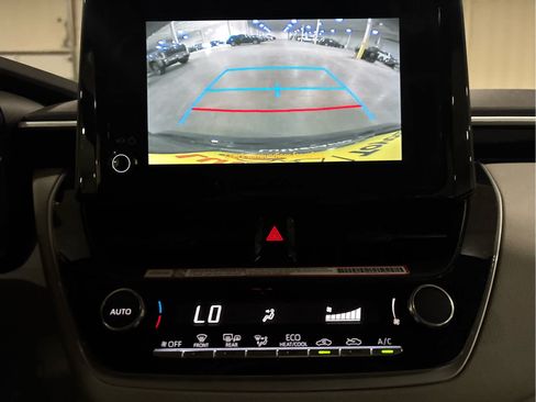 Used 2026 Toyota Corolla LE FWD image 10