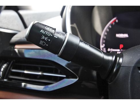 Used 2022 Acura MDX FWD w/ Technology Package image 21