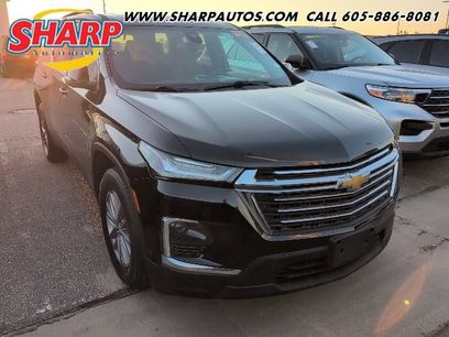 Used 2023 Chevrolet Traverse LT