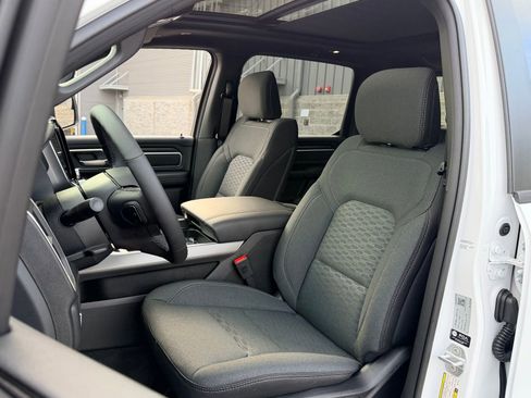 New 2026 RAM 1500 Big Horn AWD/4WD image 15