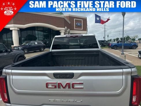 Used 2022 GMC Sierra 2500 Denali w/ Denali Ultimate Package image 7