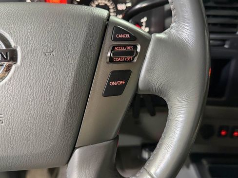 Used 2019 Nissan NV 3500 SL image 23