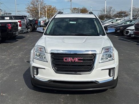 Used 2016 GMC Terrain SLE w/ Technology Package image 9