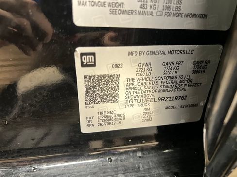 Certified 2024 GMC Sierra 1500 AT4 w/ Technology Package AWD/4WD image 28