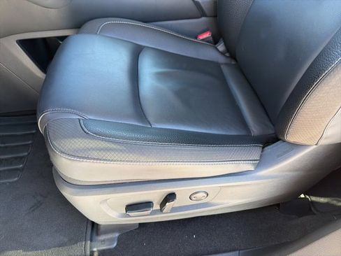 Used 2025 Nissan Pathfinder SL image 22