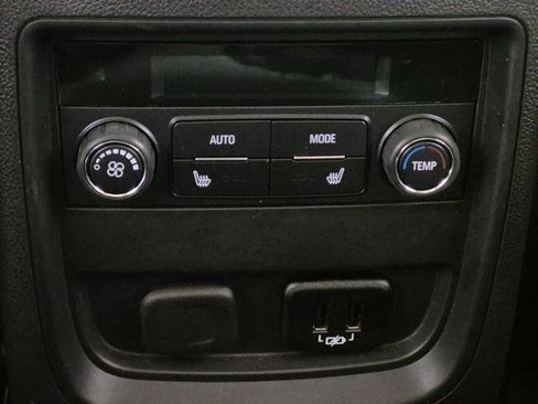 Used 2017 Buick Envision Premium image 24