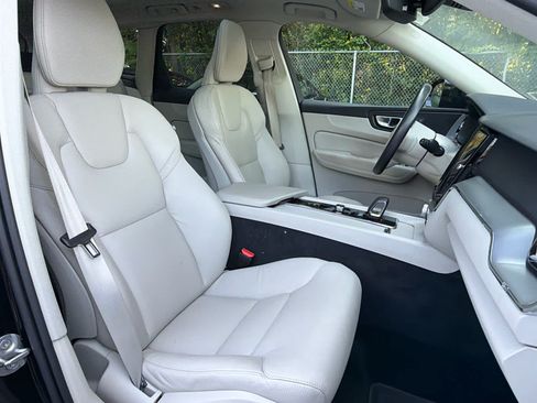 Certified 2023 Volvo XC60 B5 Core w/ Climate Package AWD/4WD image 53