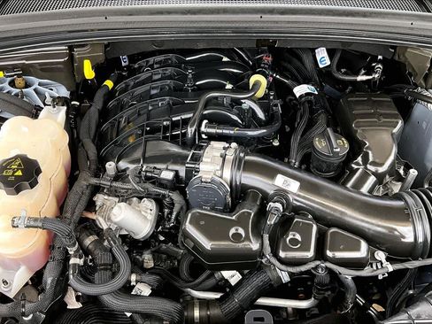 Used 2025 Jeep Grand Cherokee Summit AWD/4WD image 33