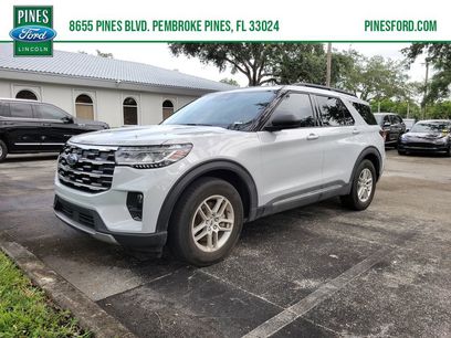 Used 2025 Ford Explorer Active w/ Active Comfort Package