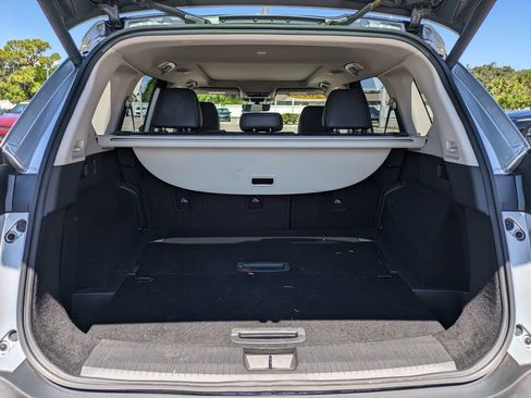 Used 2023 Nissan Rogue Platinum w/ Platinum Premium Package FWD image 13