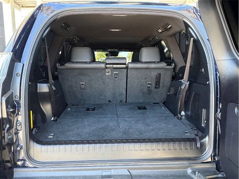 Used 2021 Lexus GX 460 Premium w/ Premium Package AWD/4WD image 31