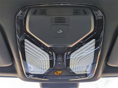 Used 2021 BMW X5 xDrive40i w/ Premium Package image 25