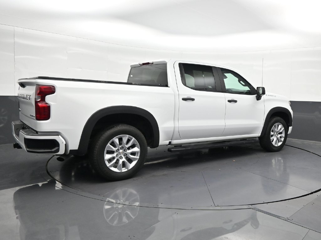 Used 2024 Chevrolet Silverado 1500 Custom RWD image 5