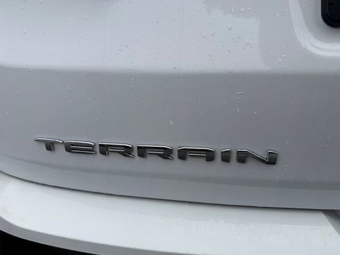 Used 2023 GMC Terrain SLE w/ Driver Convenience Package AWD/4WD image 11