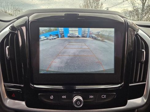 Used 2019 Chevrolet Traverse LT w/ LPO, Floor Liner Package AWD/4WD image 31