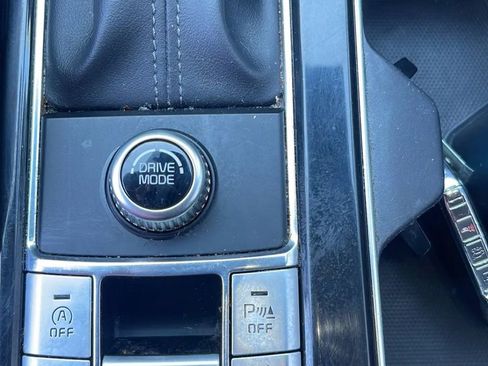 Used 2020 Kia Telluride S w/ S 8 Passenger Seating Package image 15