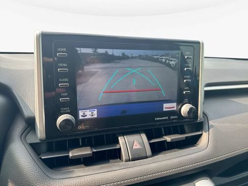 Used 2019 Toyota RAV4 XLE w/ Convenience Package FWD image 25