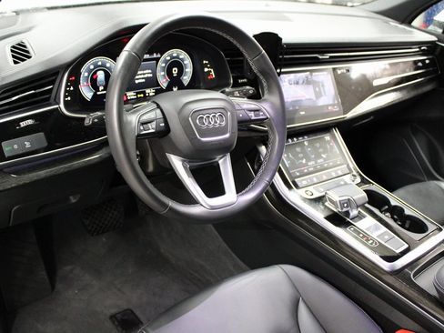 Used 2025 Audi Q7 2.0T Premium w/ Convenience Package image 8