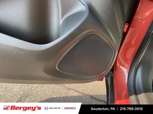Used 2024 Buick Encore GX Preferred w/ Comfort Package FWD image 27