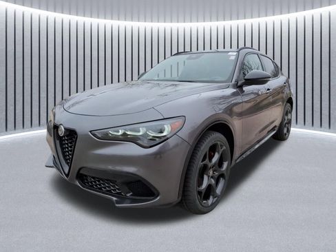 Used 2024 Alfa Romeo Stelvio Veloce image 16