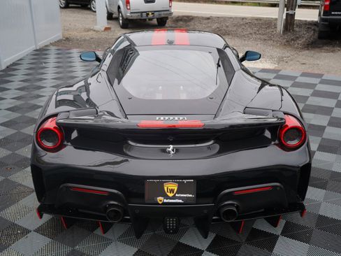Used 2020 Ferrari 488 Pista Coupe image 7