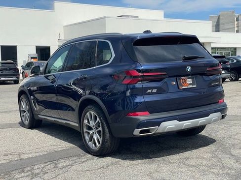 Used 2026 BMW X5 xDrive40i w/ Climate Comfort Package image 5