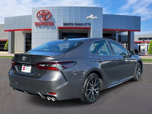 Used 2024 Toyota Camry SE w/ Convenience Package FWD image 8
