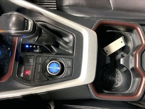 Used 2019 Toyota RAV4 Limited w/ Advanced Technology Package AWD/4WD image 41
