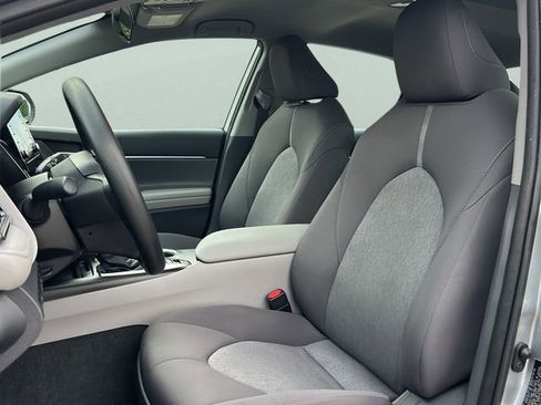 Used 2022 Toyota Camry LE FWD image 15