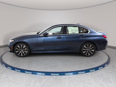 New 2026 BMW 330i xDrive Sedan w/ Premium Package AWD/4WD image 8