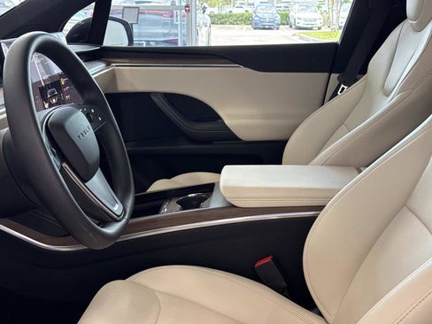 Used 2023 Tesla Model X AWD/4WD image 14