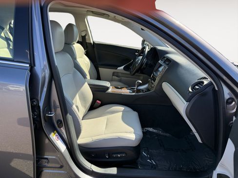 Used 2012 Lexus IS 250 w/ Premium Pkg Value Edition RWD image 19