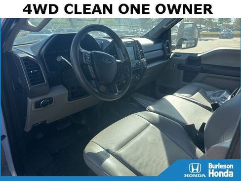 Used 2020 Ford F250 XL w/ Power Equipment Group image 4