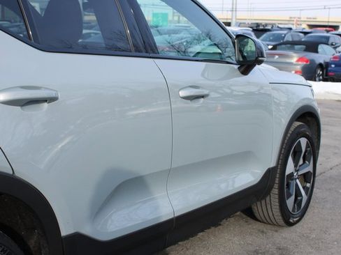 Used 2025 Volvo XC40 B5 Plus image 47