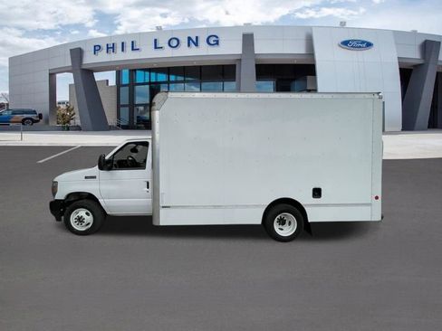 New 2024 Ford E-450 and Econoline 450 Super Duty w/ Driver's Safety Package RWD image 4