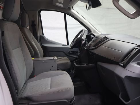 Used 2018 Ford Transit 250 148 Low Roof RWD image 10