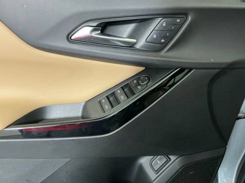 Used 2025 Chevrolet Equinox ACTIV w/ Safety and Technology Package FWD image 18
