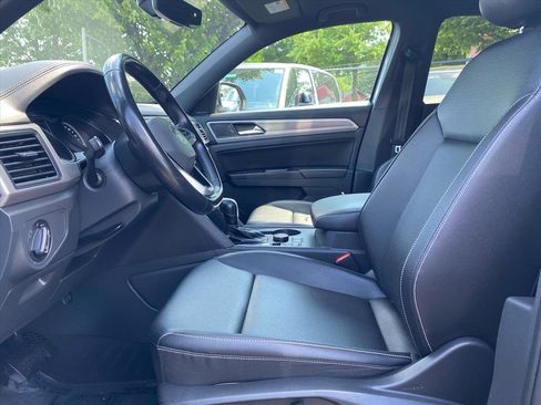 Used 2020 Volkswagen Atlas Cross Sport SE w/ Panoramic Sunroof Package AWD/4WD image 13