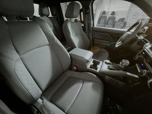 Used 2025 Toyota Tacoma SR5 image 30